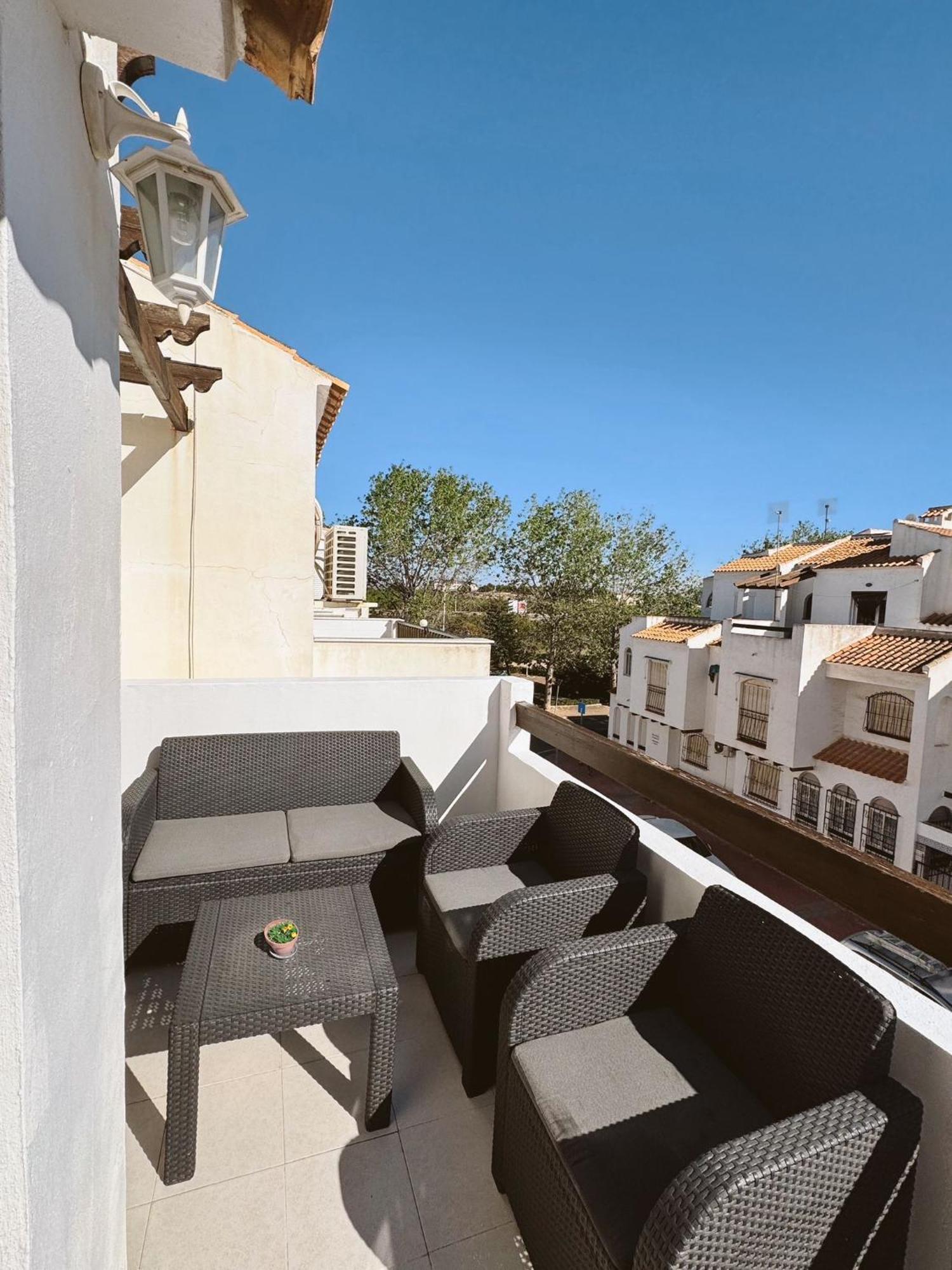 Apartment El Paraiso, 1 Bedroom 300M From The Sea Torrevieja Eksteriør billede