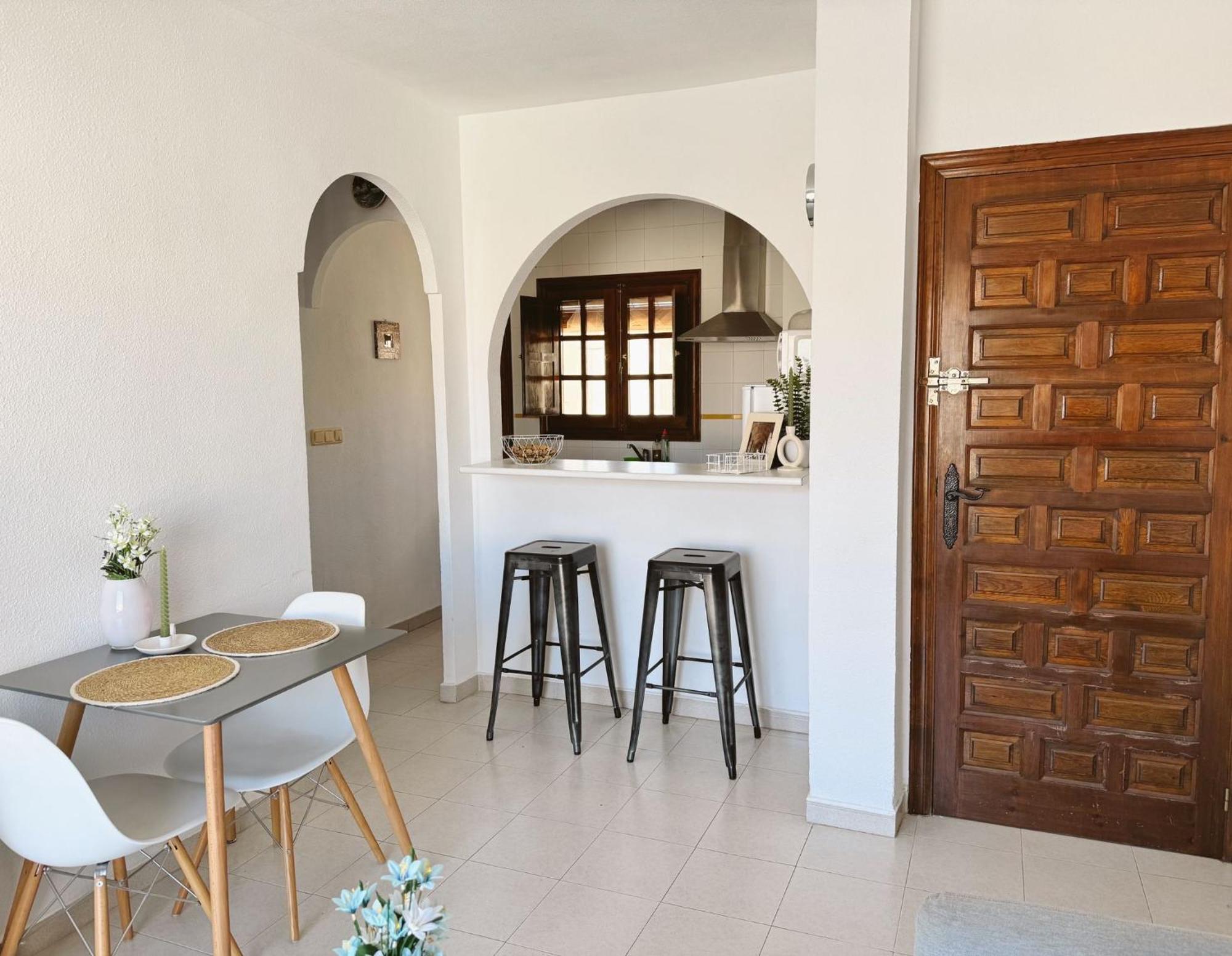 Apartment El Paraiso, 1 Bedroom 300M From The Sea Torrevieja Eksteriør billede